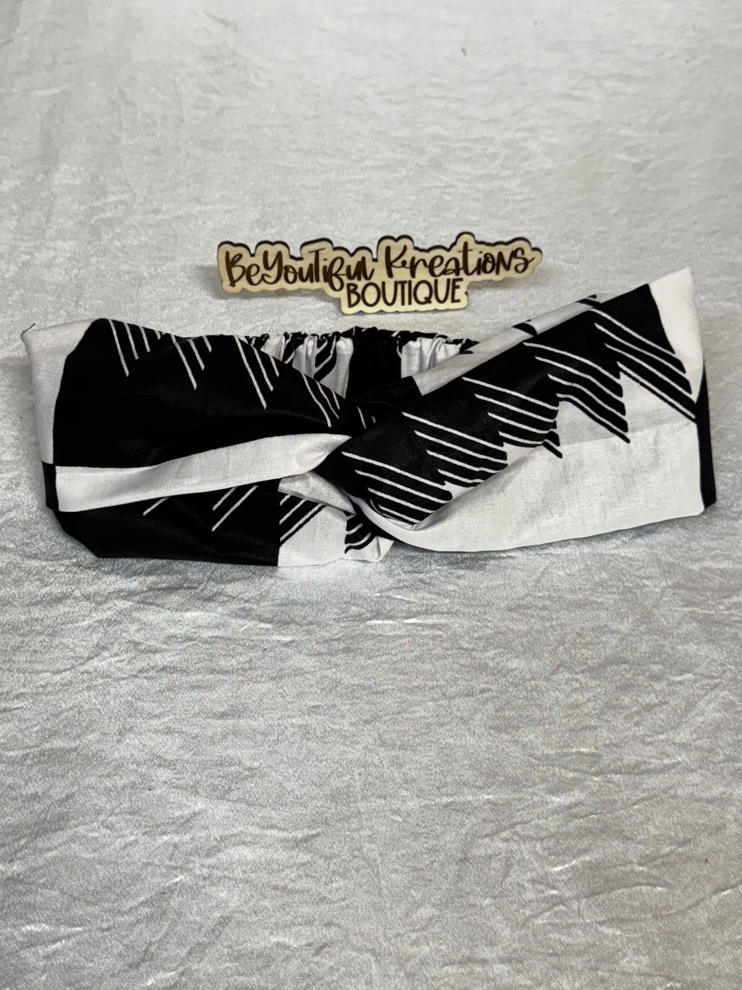 “Monochrome Muse” Ankara Twist Headband